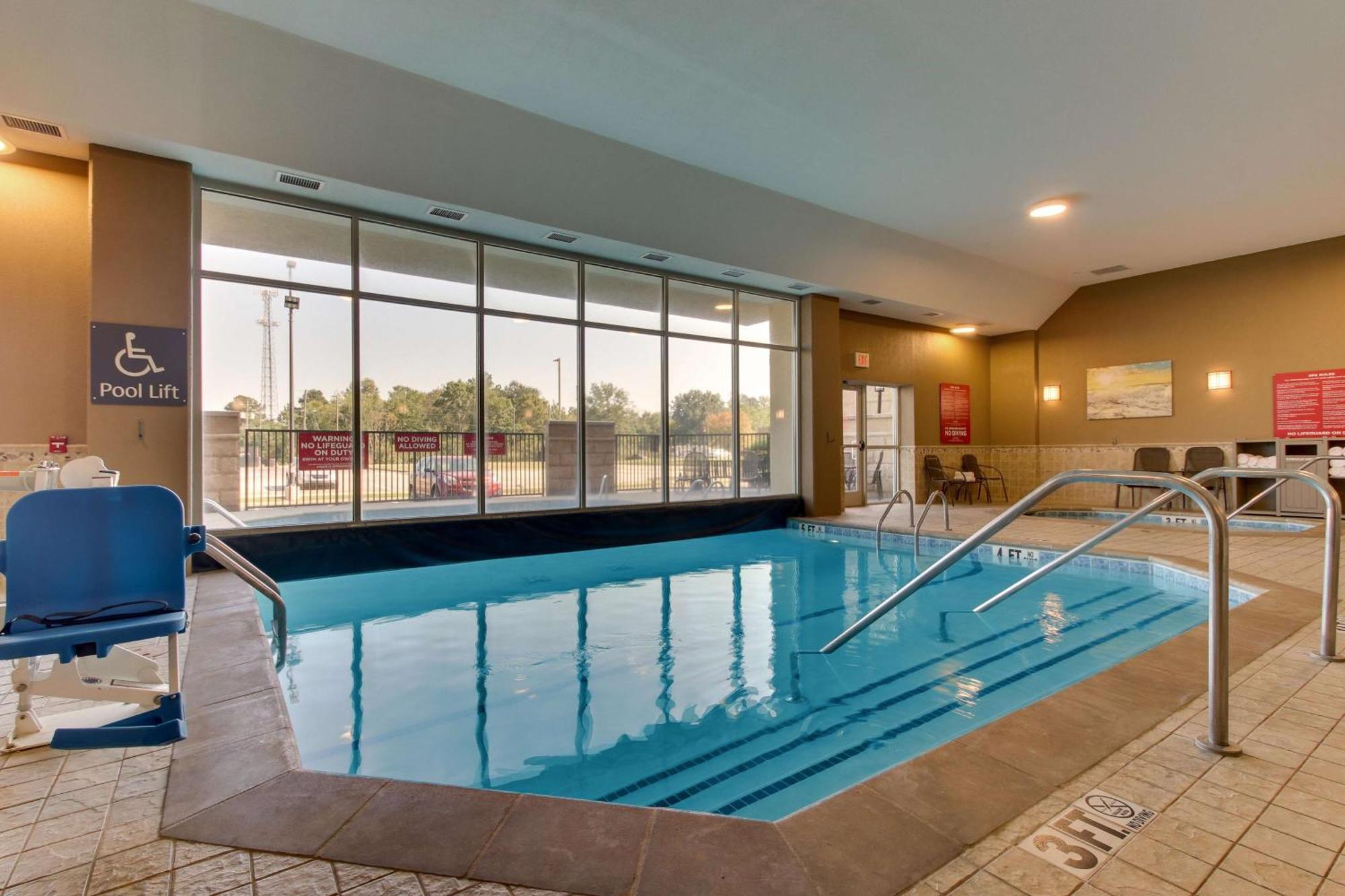 Drury Inn & Suites Meridian Kültér fotó