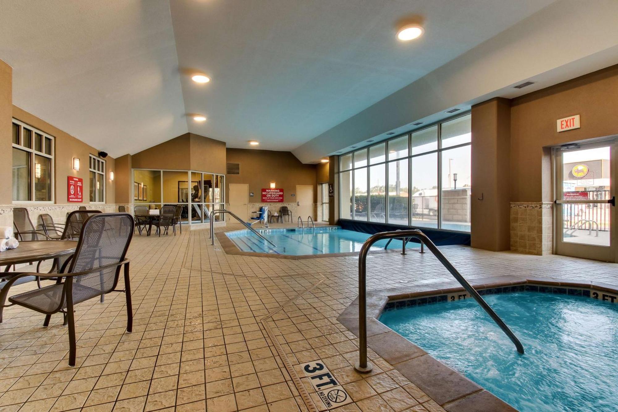 Drury Inn & Suites Meridian Kültér fotó