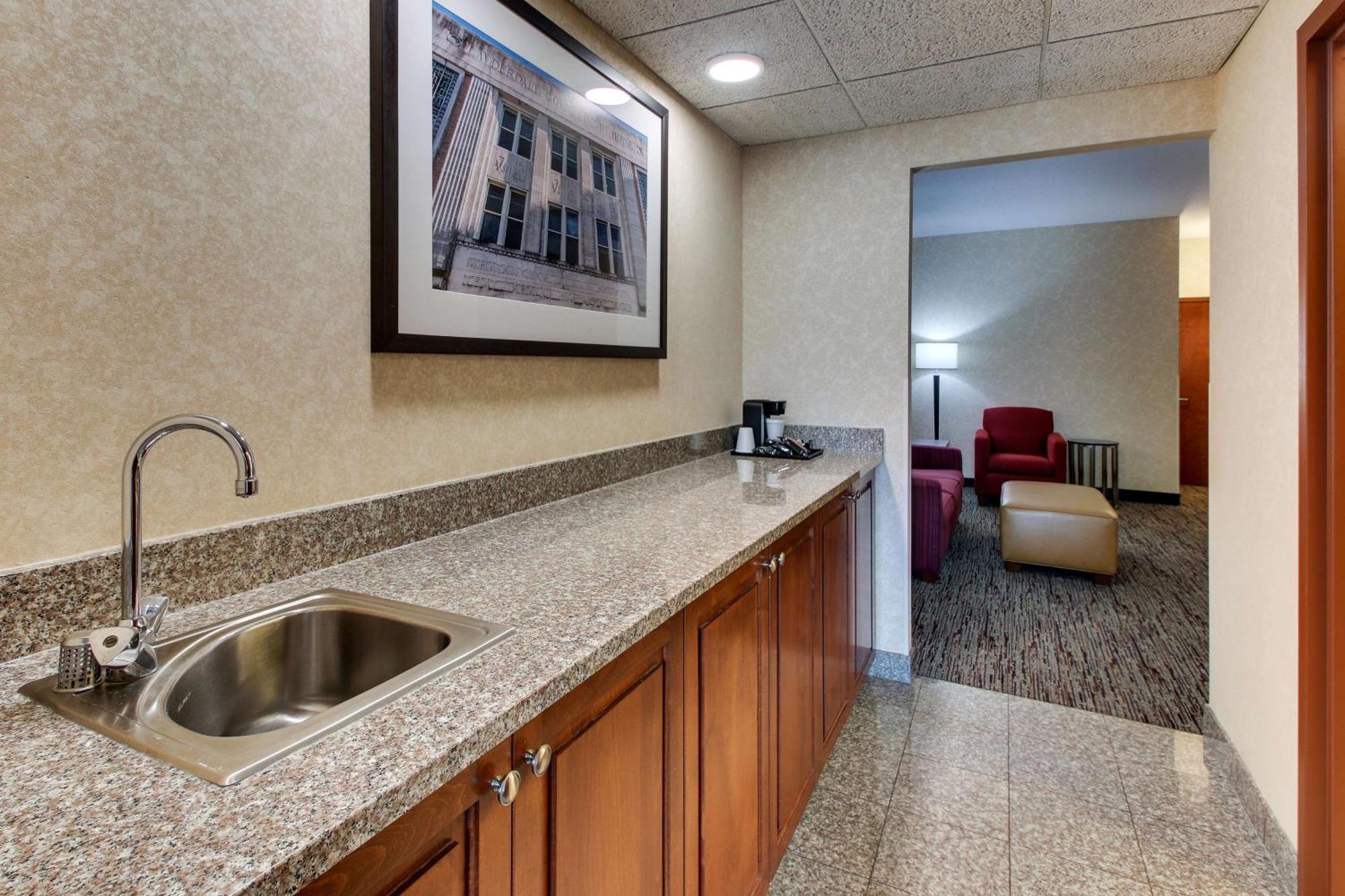Drury Inn & Suites Meridian Kültér fotó