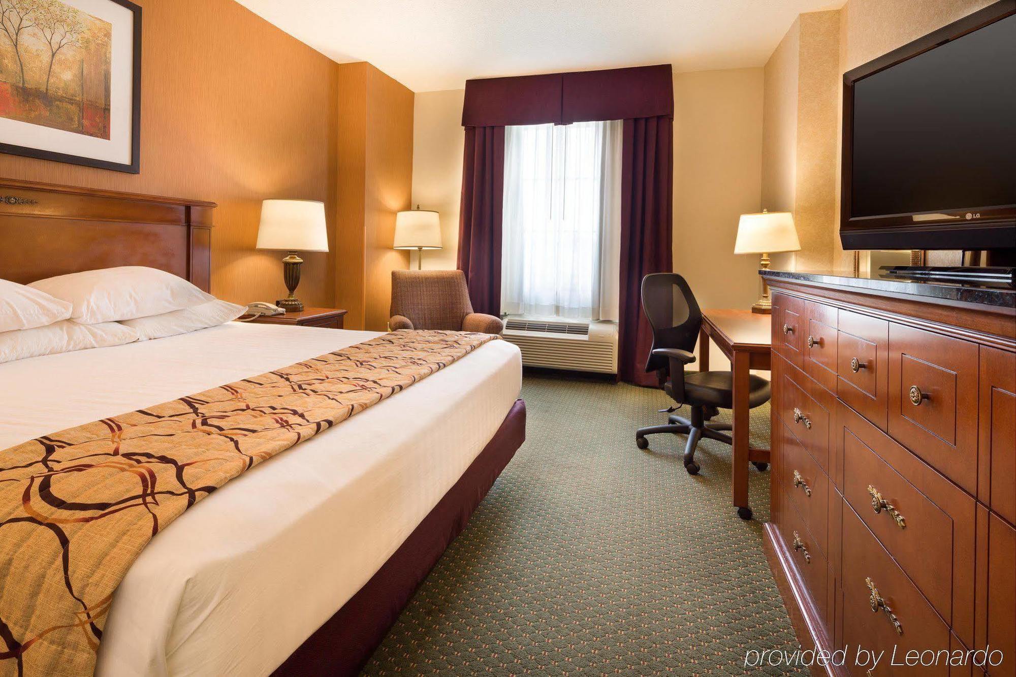 Drury Inn & Suites Meridian Kültér fotó